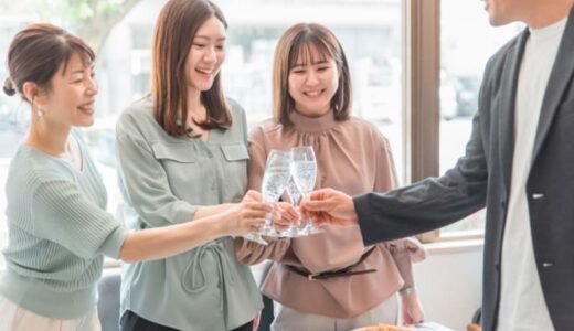 ギャラ飲み女子とは？飲み会に参加して高額収入ゲット！お手当相場や稼げるアプリを紹介